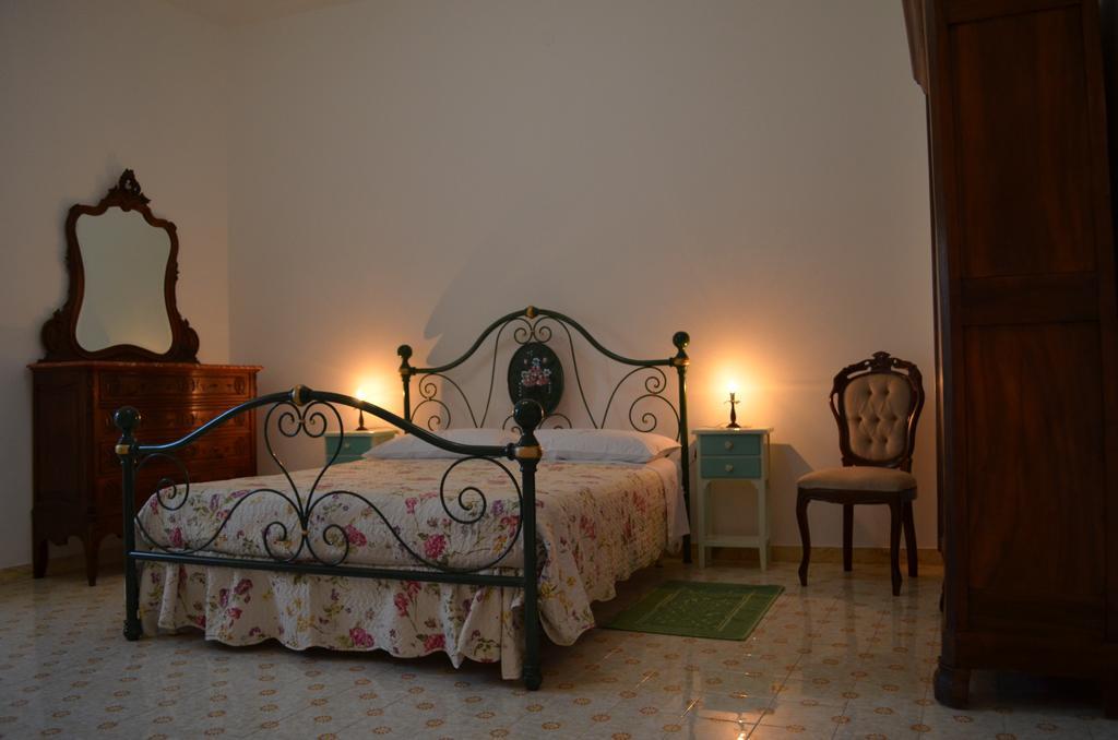 Notte Di Luna Room & Breakfast Oristano Chambre photo